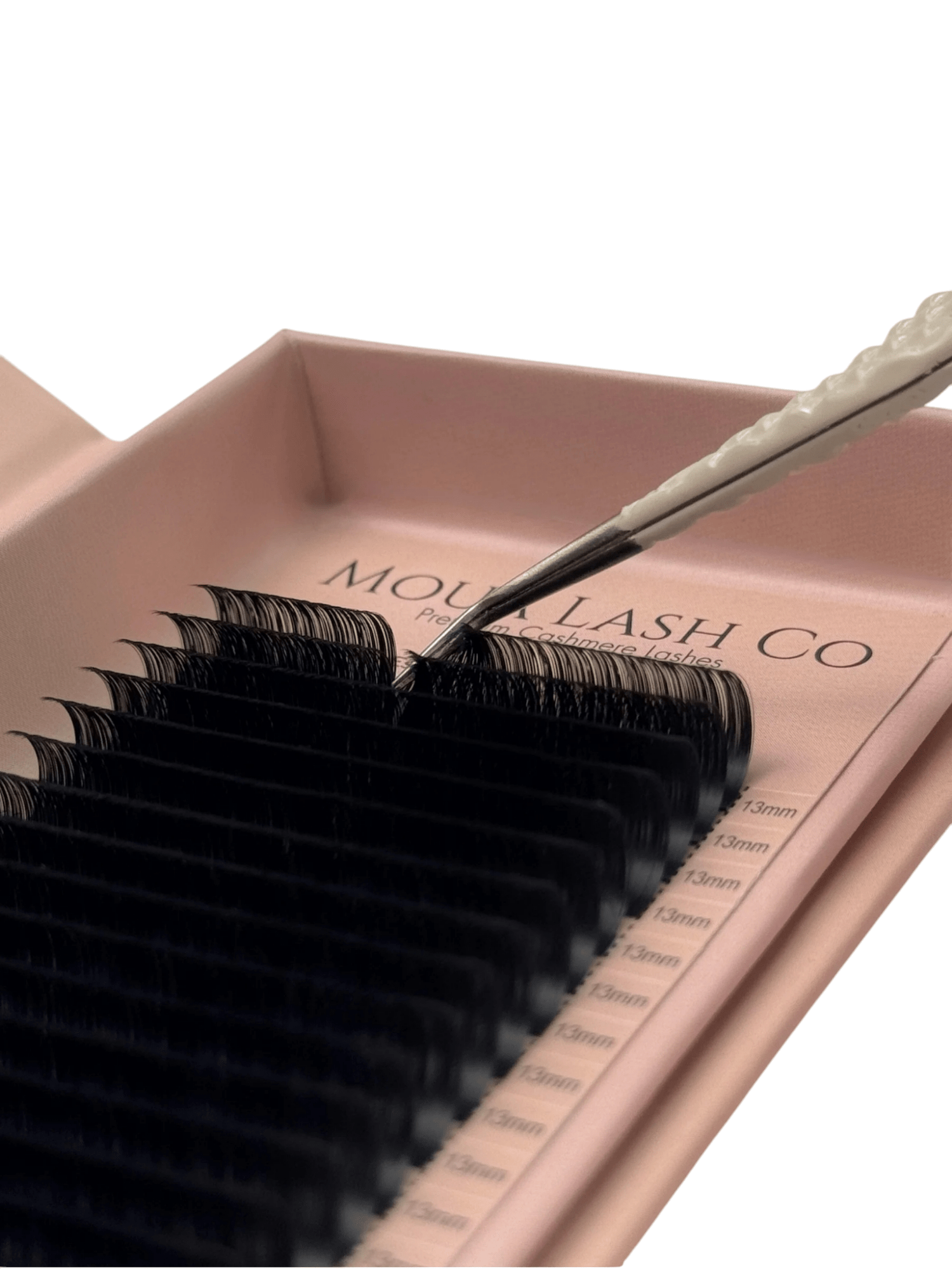 Abigail Lashes - Black/Brown (20 Rows/Tray) - Moua Lash Co