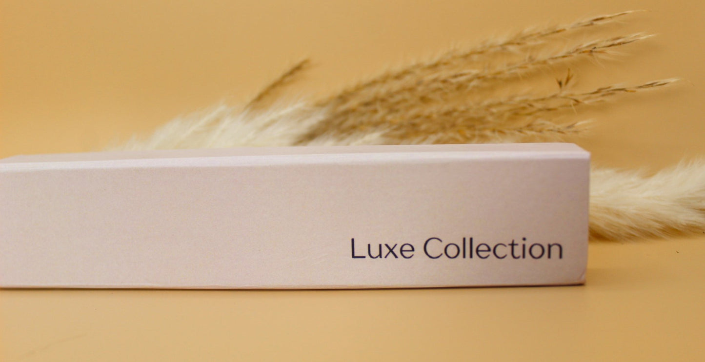 Alona Pick Me "Microfiber" Tweezer - Grande "Boot" - Moua Lash Co